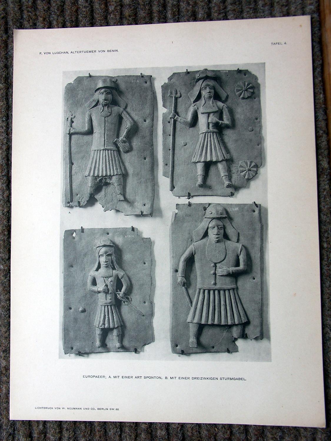 zz-lusc19,tafel 04 benin nigeria,bronze-platte mit figur europäer (b-